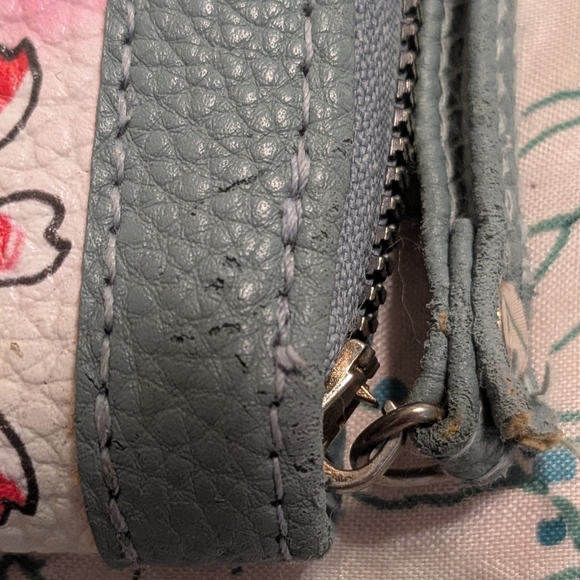 Ed Hardy Pink and Gray Floral Skull Wallet Wristlet - Used Condition - Picture 8 of 12